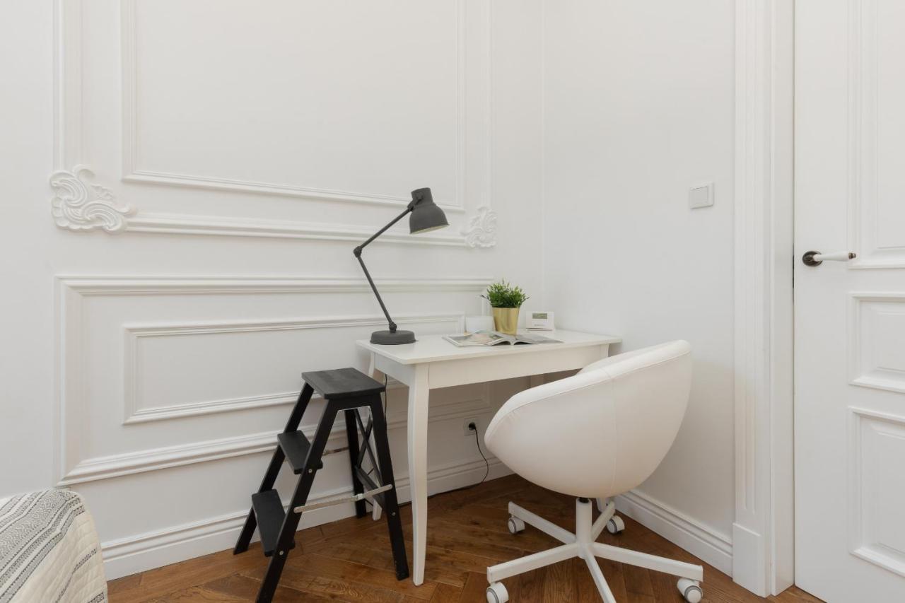 Apartment Strzelecka Old Town Cracow By Renters Prestige 克拉科夫 外观 照片